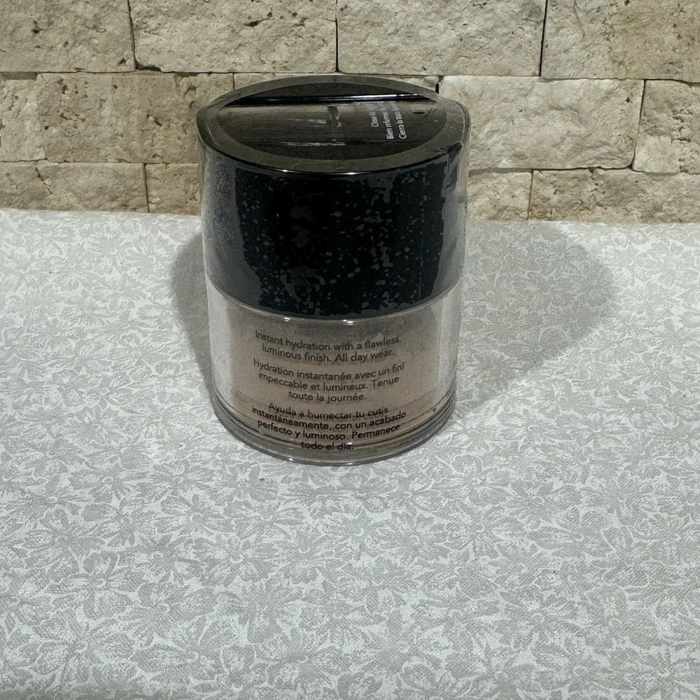 NEW‎ Revlon Colorstay Aqua Mineral Makeup 070 medium deep New And Sealed